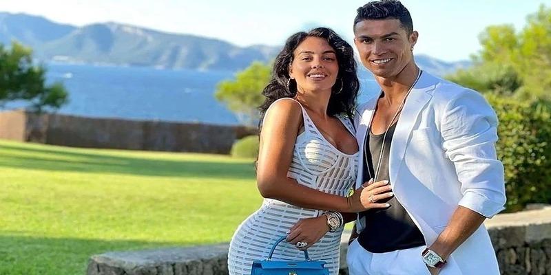 vợ ronaldo